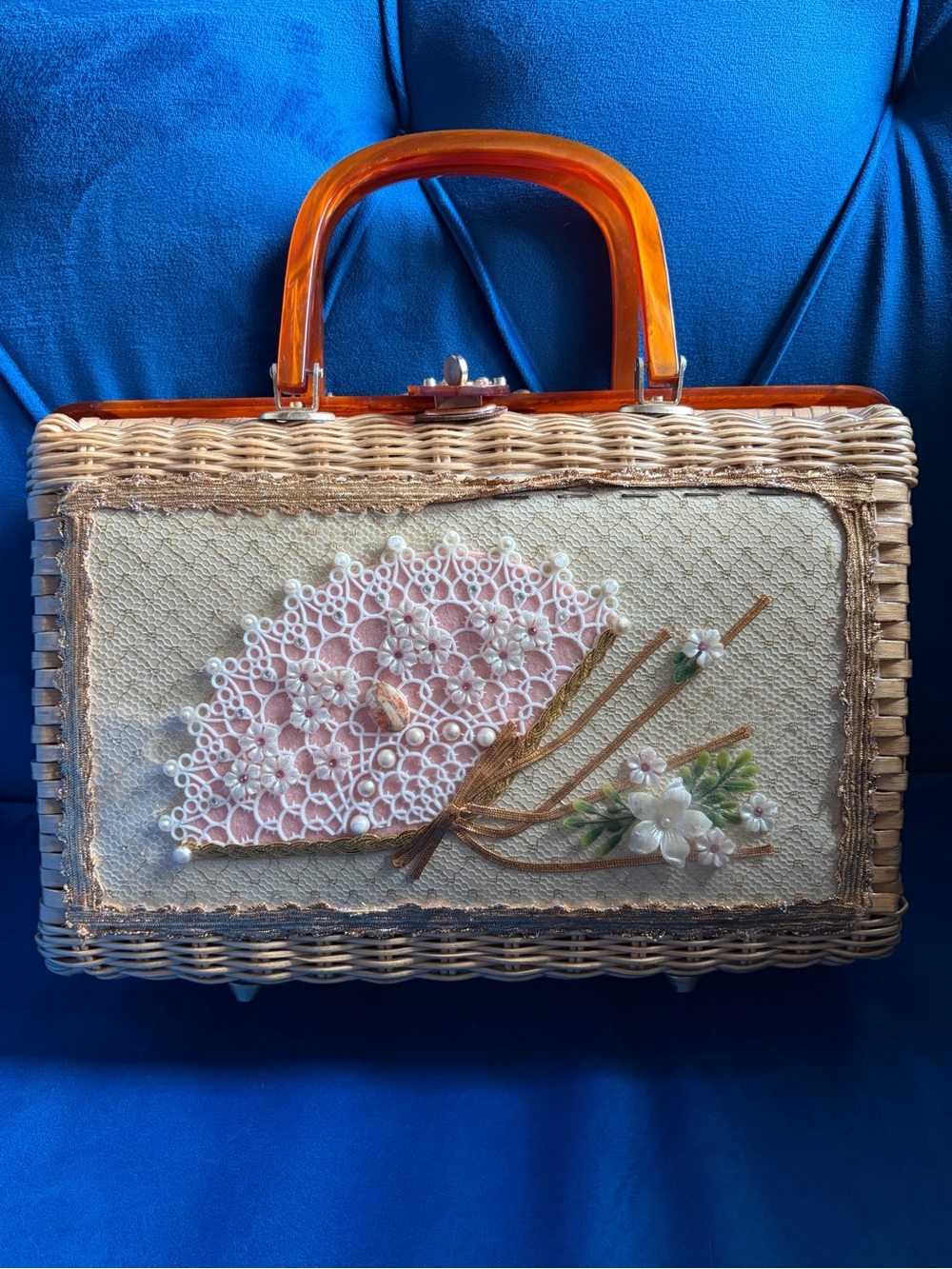 Vintage Wicker Lucite Handbag | Lace Fan Appliqué |Cottagecore Mid-Century Purse
